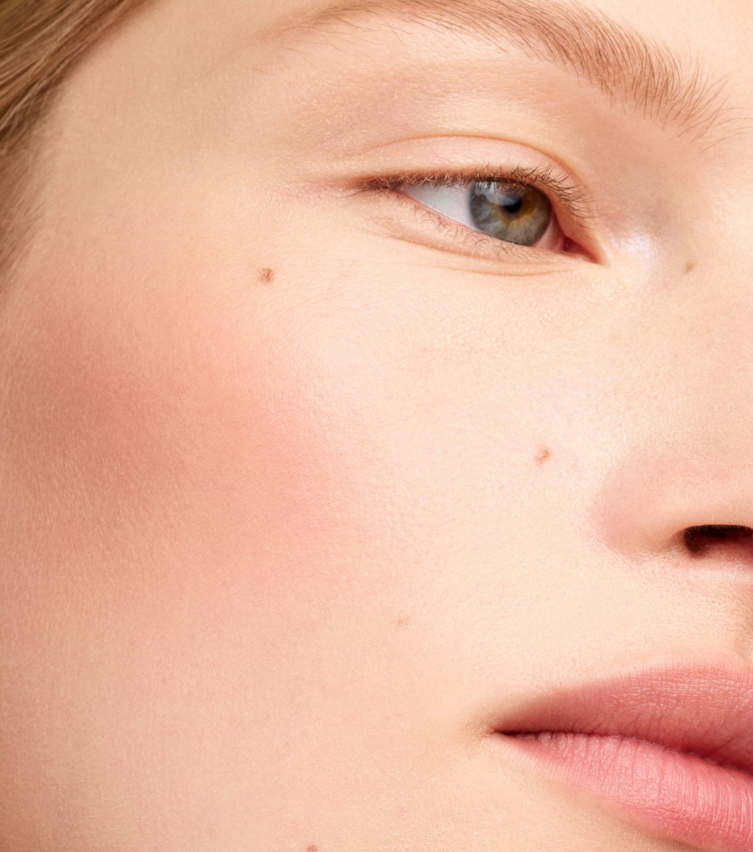 peach cream blush wakes up tired skin faster than powder does 2